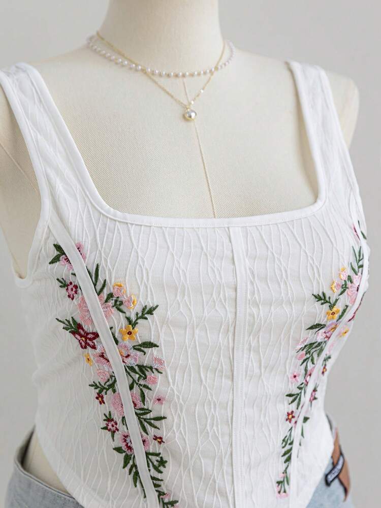 Plus Size White Lace Floral Embroidered Stretchy Camisole for Women – Romantic Spring, Vacation & Valentine’s Day Top